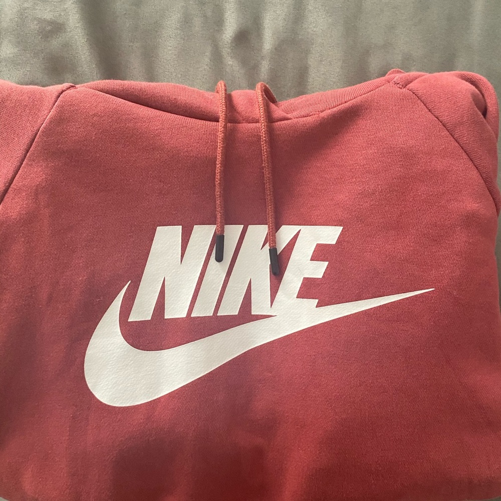 nike pullover